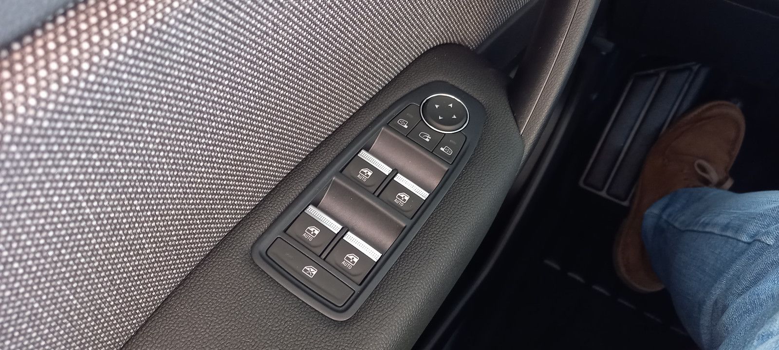 Fahrzeugabbildung Mitsubishi ASX 1,3 Intro Edition AT, LED,Navi 12 x a. Lager