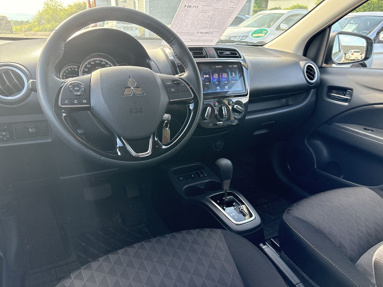 Fahrzeugabbildung Mitsubishi Space Star Select+ 1.2 MIVEC ClearTec CVT