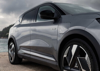 Eclipse Cross vollelektrisch Seitenansicht