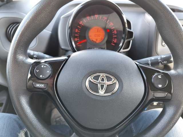 Fahrzeugabbildung Toyota AYGO 1.0, Klima, PDC,SHZ,Radio