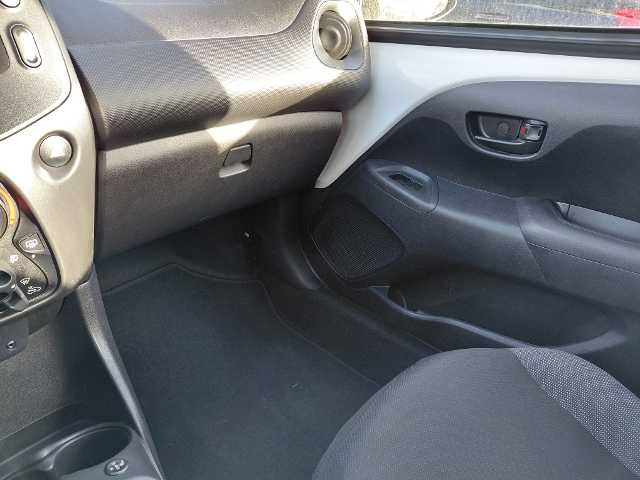 Fahrzeugabbildung Toyota AYGO 1.0, Klima, PDC,SHZ,Radio