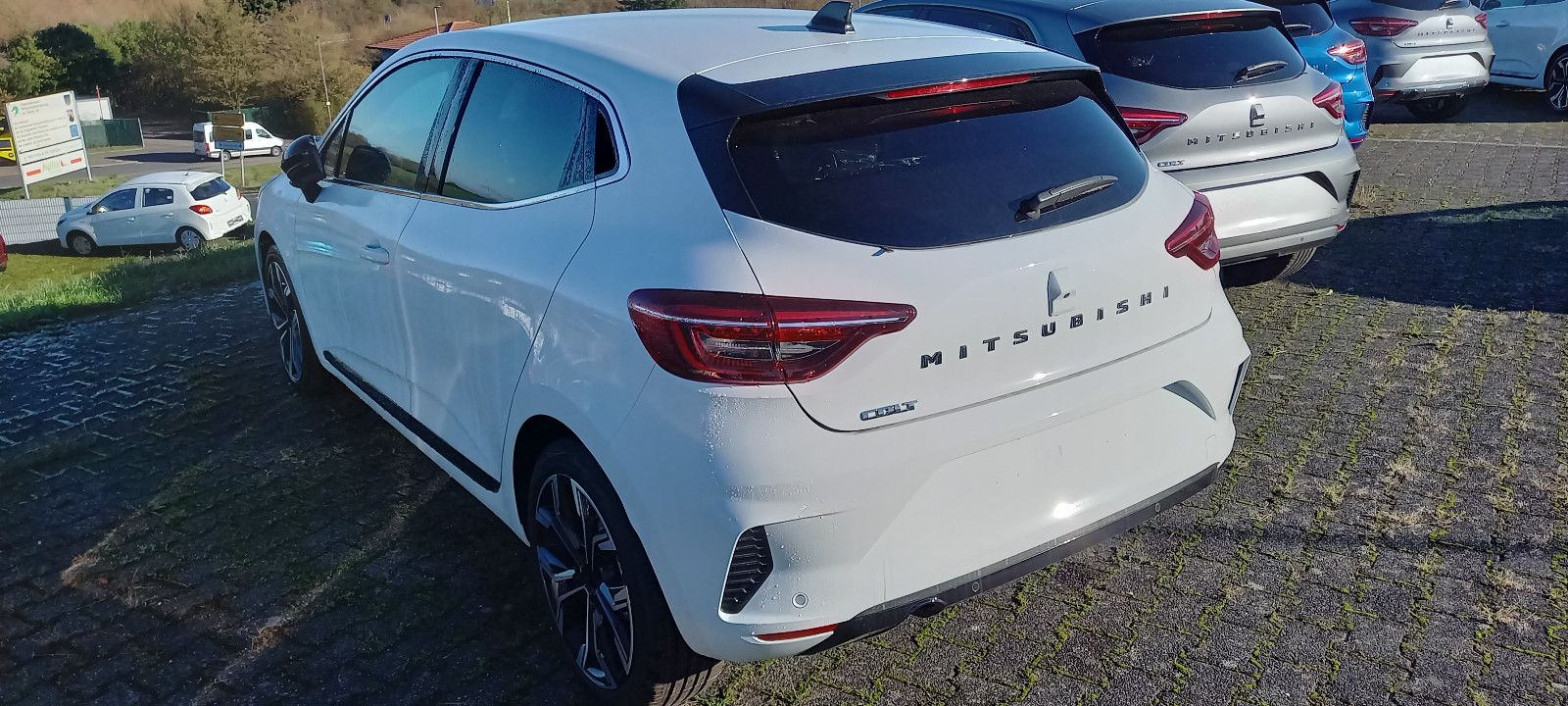 Fahrzeugabbildung Mitsubishi Colt Select 1.0 Turbo,LED,Navi,SHZ,8 x am Lager