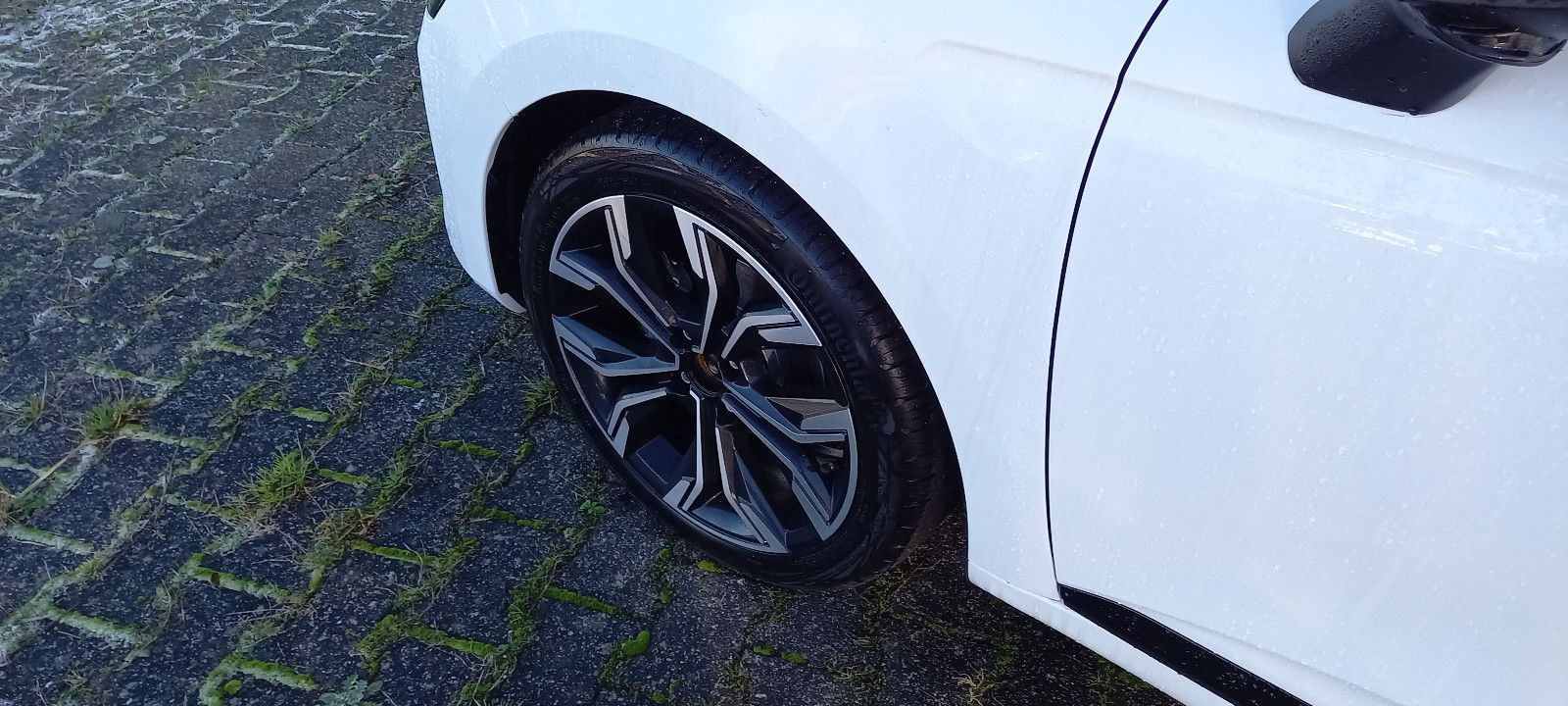 Fahrzeugabbildung Mitsubishi Colt Select 1.0 Turbo,LED,Navi,SHZ,8 x am Lager