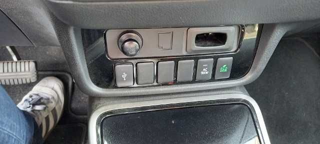 Fahrzeugabbildung Mitsubishi Outlander 2,4 PHEV BASIS Spirit, Klima,4WD,Navi