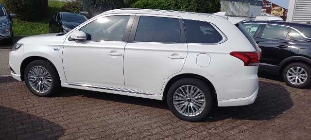 Fahrzeugabbildung Mitsubishi Outlander 2,4 PHEV BASIS Spirit, Klima,4WD,Navi