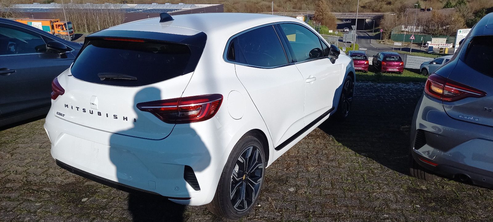 Fahrzeugabbildung Mitsubishi Colt Select 1.0 Turbo,LED,Navi,SHZ,3 x TZ Lager