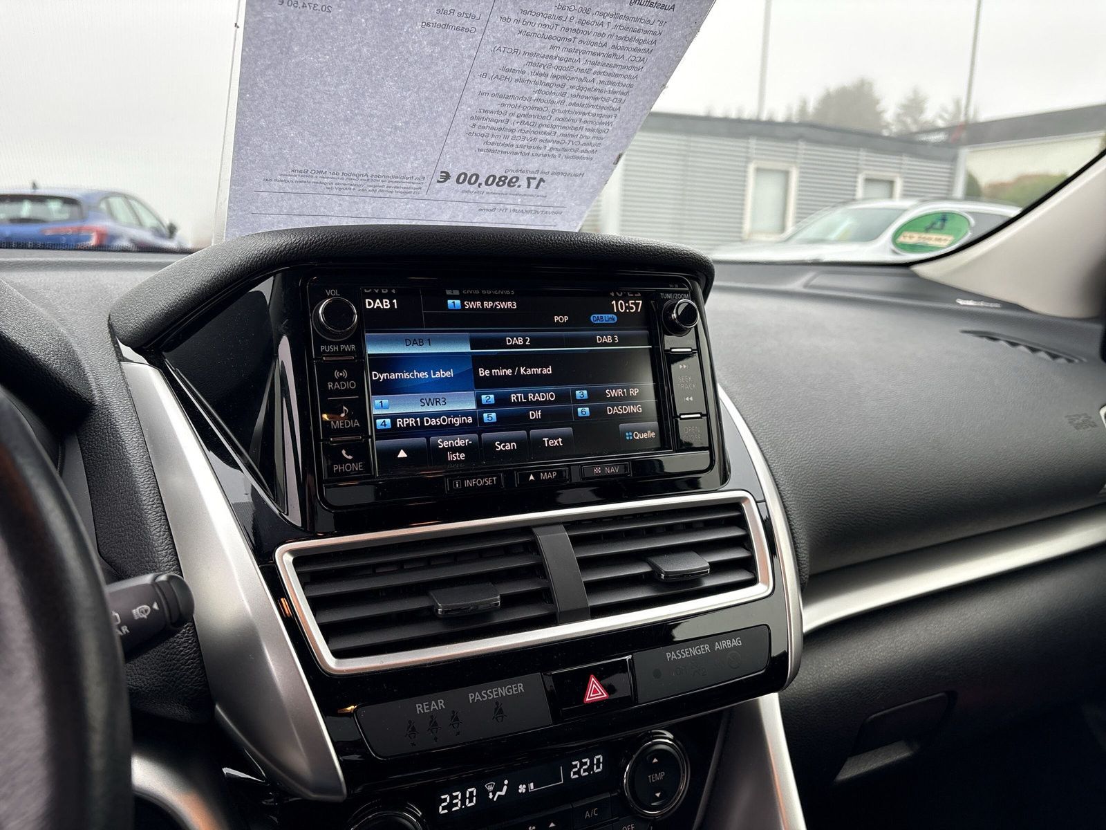 Fahrzeugabbildung Mitsubishi Eclipse Cross 1,5 Top 2WD,AT,Leder,LED,Navi,SHZ