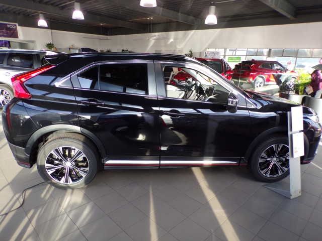 Fahrzeugabbildung Mitsubishi Eclipse Cross 1,5 T.,Intro Edition,LED,