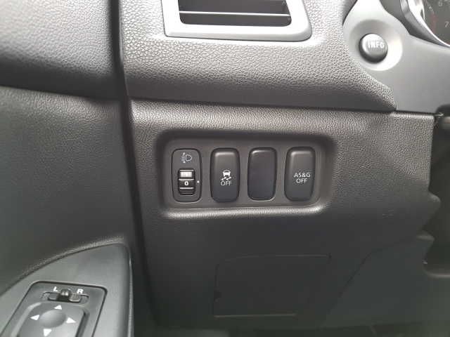 Fahrzeugabbildung Mitsubishi ASX 1,6 BASIS, Klima, Radio.el. Spiegel,el.FH,