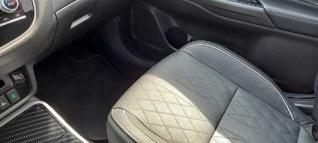 Fahrzeugabbildung Mitsubishi Outlander 2,4 PHEV, TOP, 4WD,Leder,LED,PDC