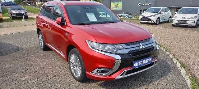 Fahrzeugabbildung Mitsubishi Outlander 2,4 PHEV, TOP, 4WD,Leder,LED,PDC