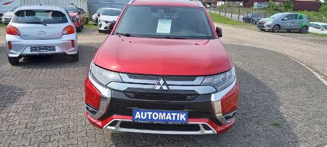 Fahrzeugabbildung Mitsubishi Outlander 2,4 PHEV, TOP, 4WD,Leder,LED,PDC