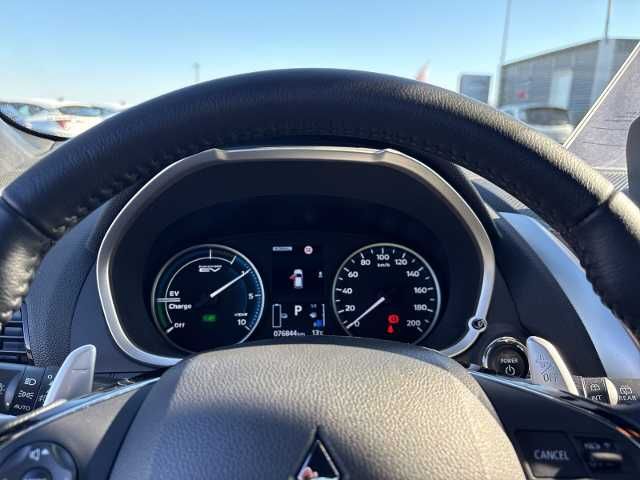 Fahrzeugabbildung Mitsubishi Eclipse Cross 2,4 PHEV, PLUS 4WD,LED,Navi