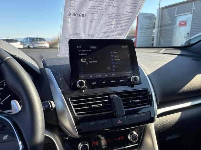 Fahrzeugabbildung Mitsubishi Eclipse Cross 2,4 PHEV, PLUS 4WD,LED,Klima