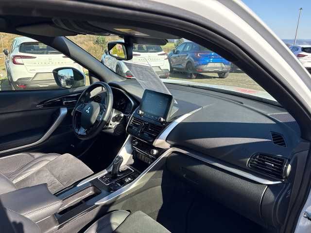 Fahrzeugabbildung Mitsubishi Eclipse Cross 2,4 PHEV, PLUS 4WD,LED,Klima